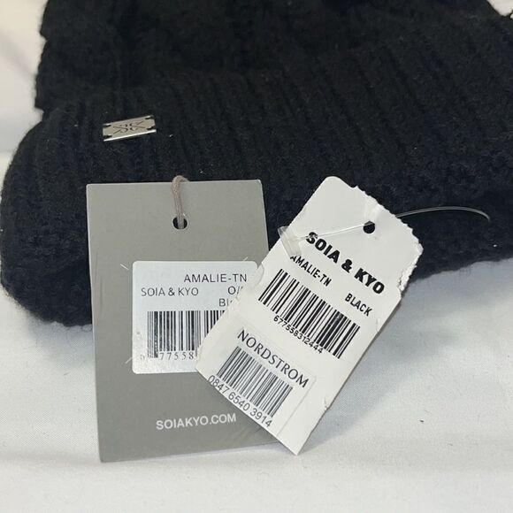 AMALIE SOIA & KYO BEANIE NWT BLACK